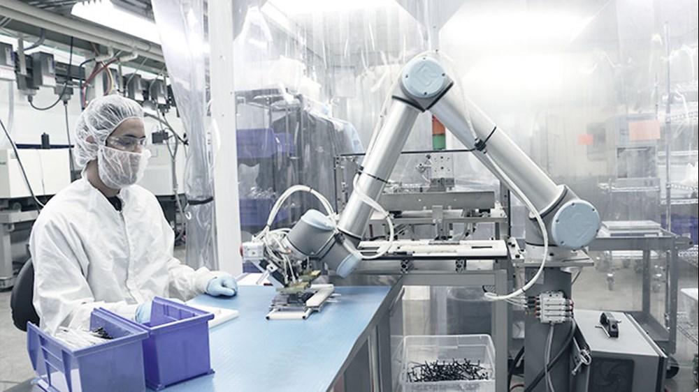 Robotica cooperativa: le 5 cose da sapere prima di scegliere un cobot - Universal Robots