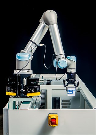 Festo The 7Th Axis And Collaborative Universal Robot