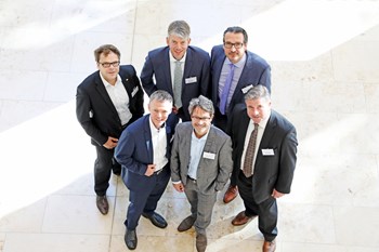 Helmut Schmid und 5 weitere Experten der Branche im Vorstand der VDMA