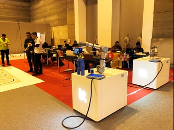Universal Robots exhibe su tecnología en la competición de estudiantes de FP Spainskills