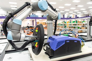 invertek drives integrates ur cobots