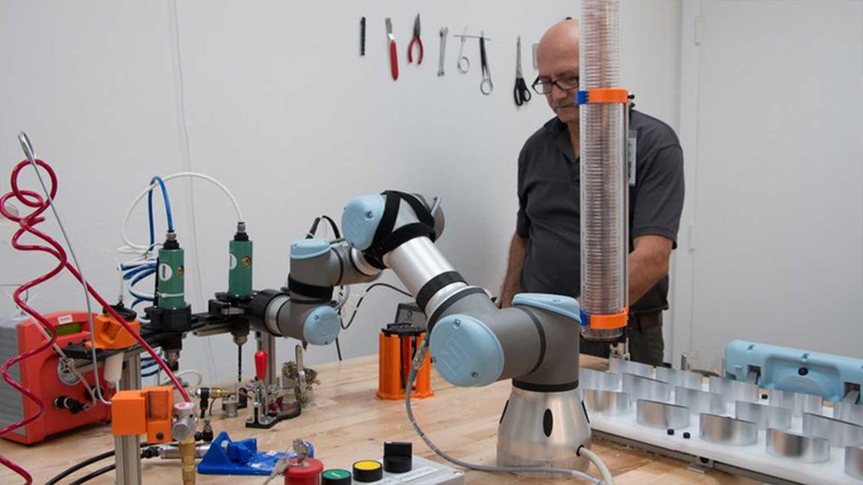 Universal Robots solves production challenges at Creating Revolutions