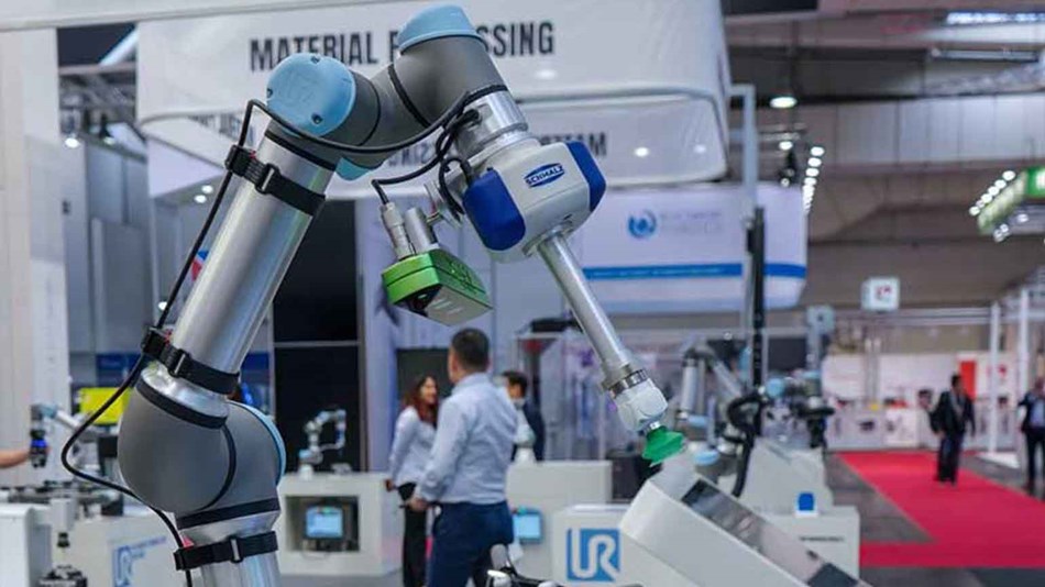 Universal Hannover Messe 215,000 visitors