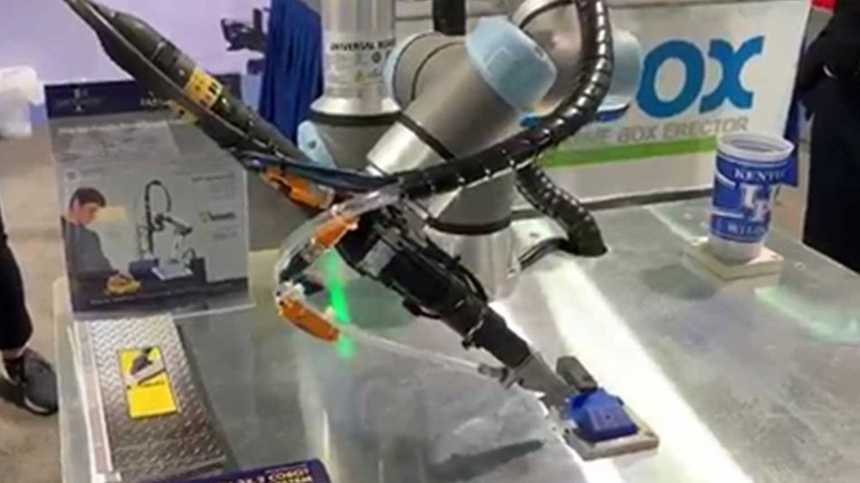 Visumatic's cobot-assisted screw driving application featured in Universal Robot’s booth at ATX West 2019.