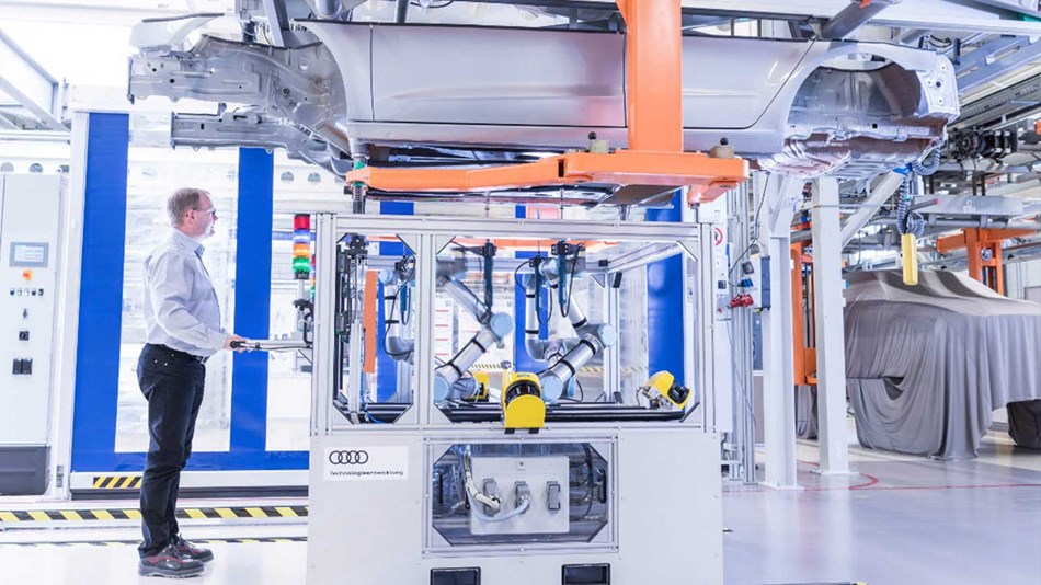 Cobots help the automotive industry universal robots