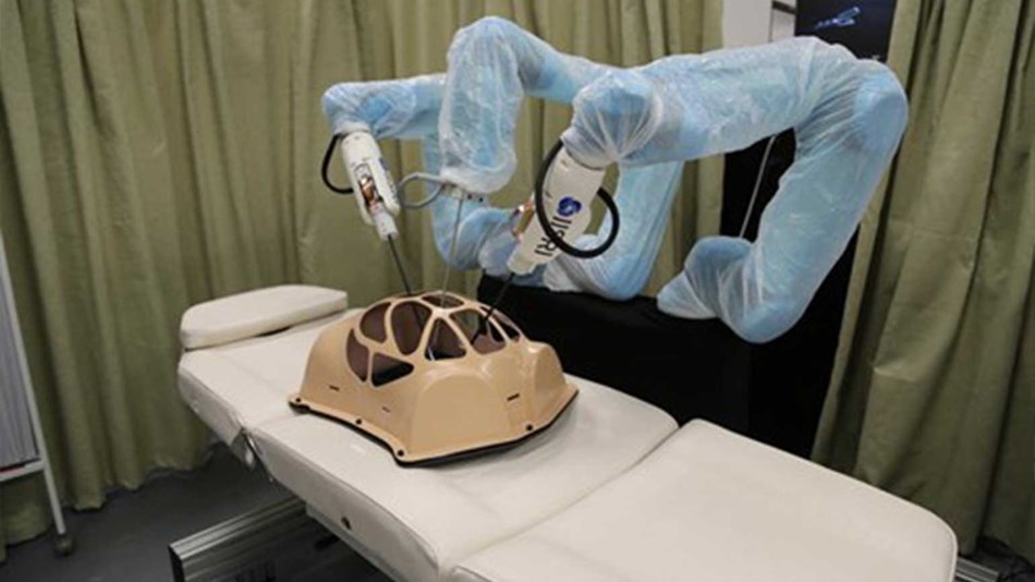 Collaborative robots now assist surgeons