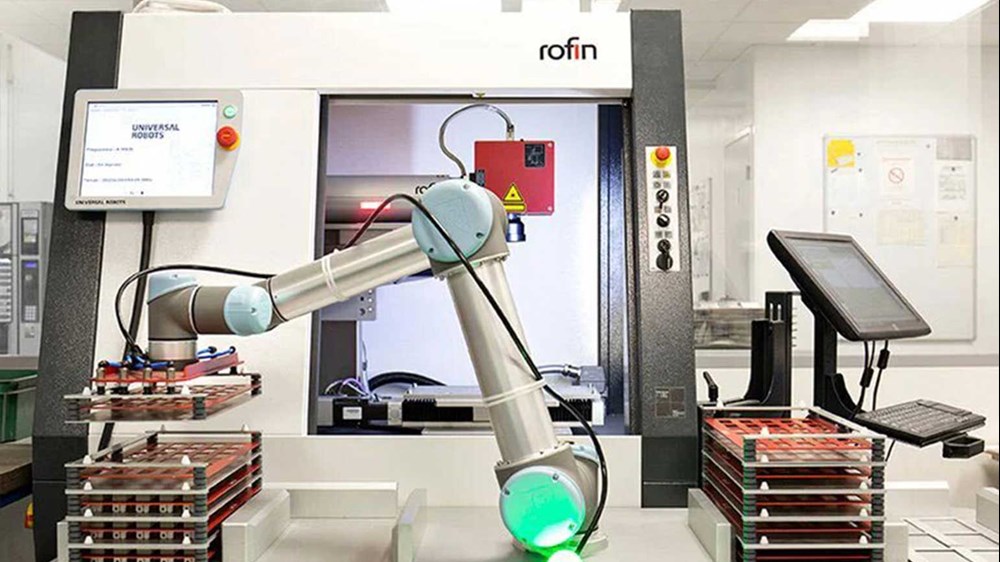 Cobot linh hoạt khi làm việc