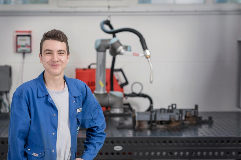 Georg Ingerl, Feinwerkmechaniker bei Resch