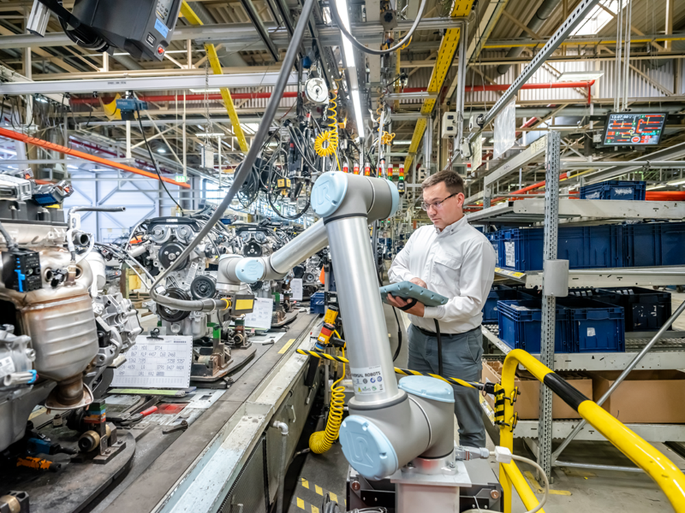 Robots colaborativos inauguran la Industria 5.0