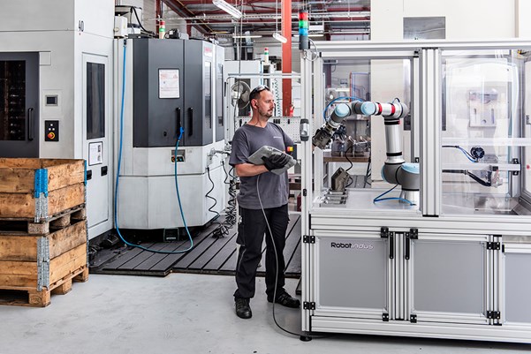 la PME française BWIndustrie et ses cobots