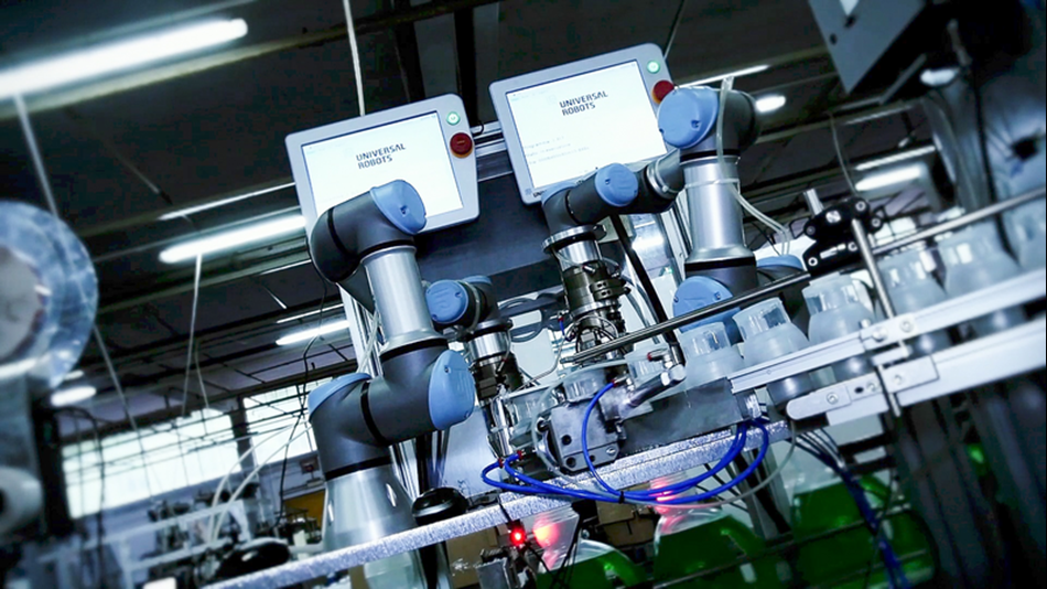Công nghệ sản xuất của robot cộng tác tại nhà máy hóa chất Marka, Ý.