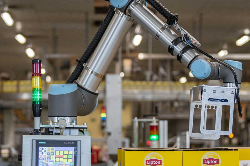 UR10 Roboter bei Unilever