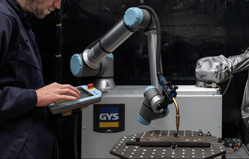 Universal Robots intègre un nouveau logiciel du Français GYS au