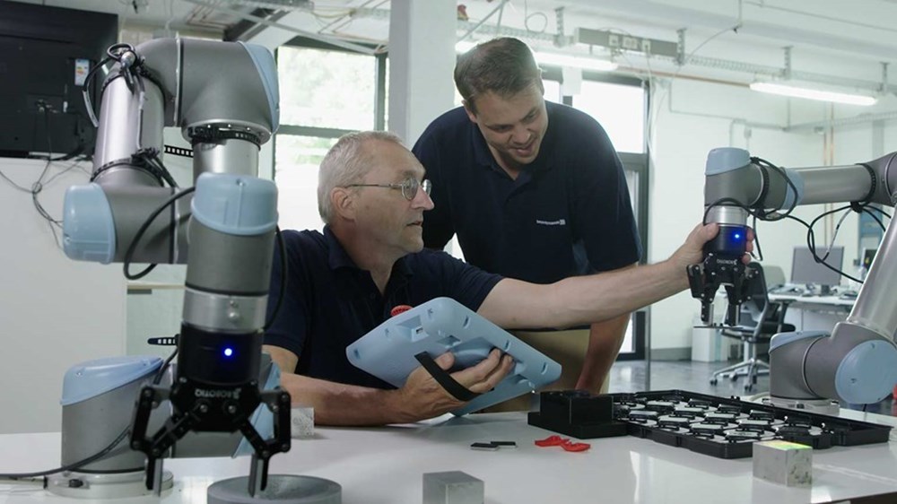 Cobot e AI, il futuro della produzione è qui - Universal Robots