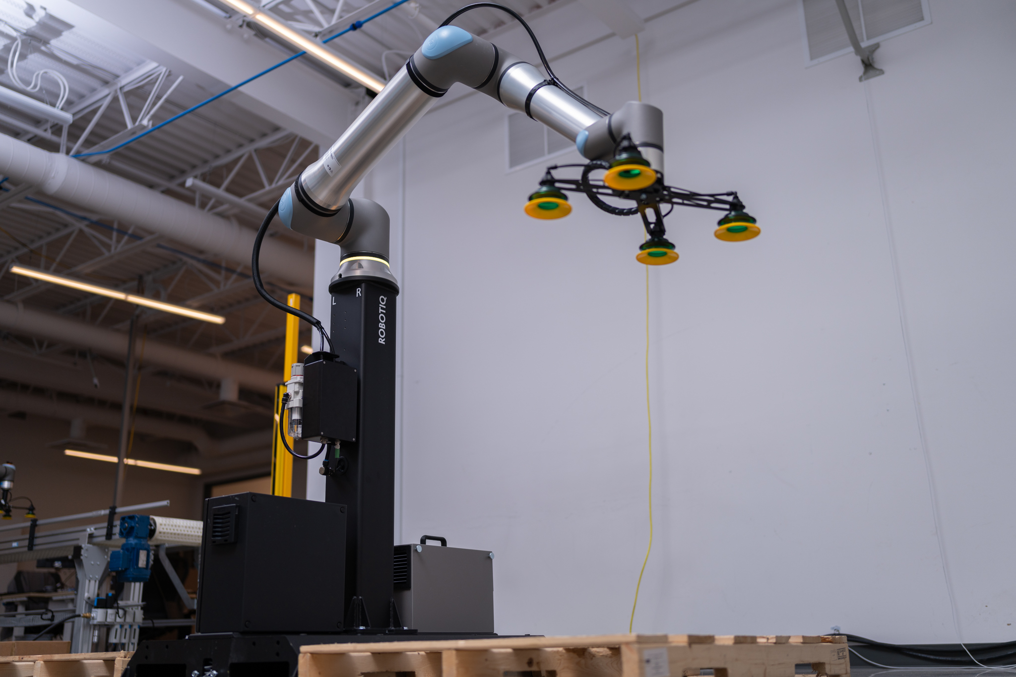 UR+ Robotiq Palletizing Solution PE20 for Universal Robots