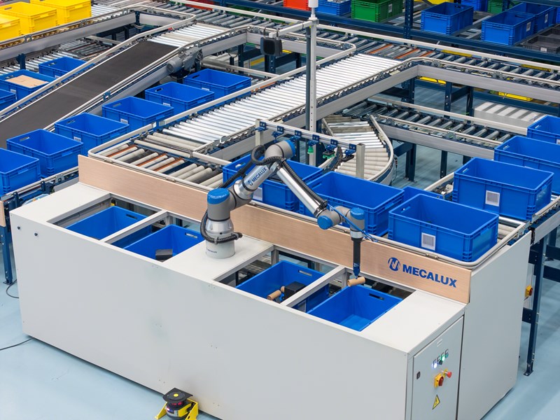 La solution élaborée par Universal Robots, Siemens et Zivid en action chez Mecalux