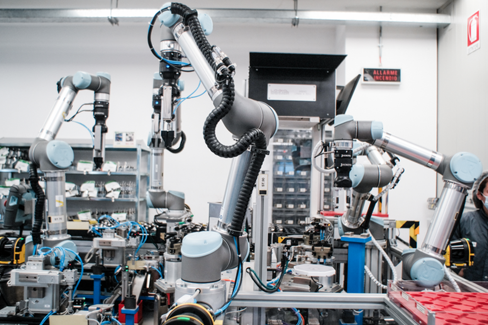 5 razões pelas quais grandes empresas estão recorrendo aos cobots