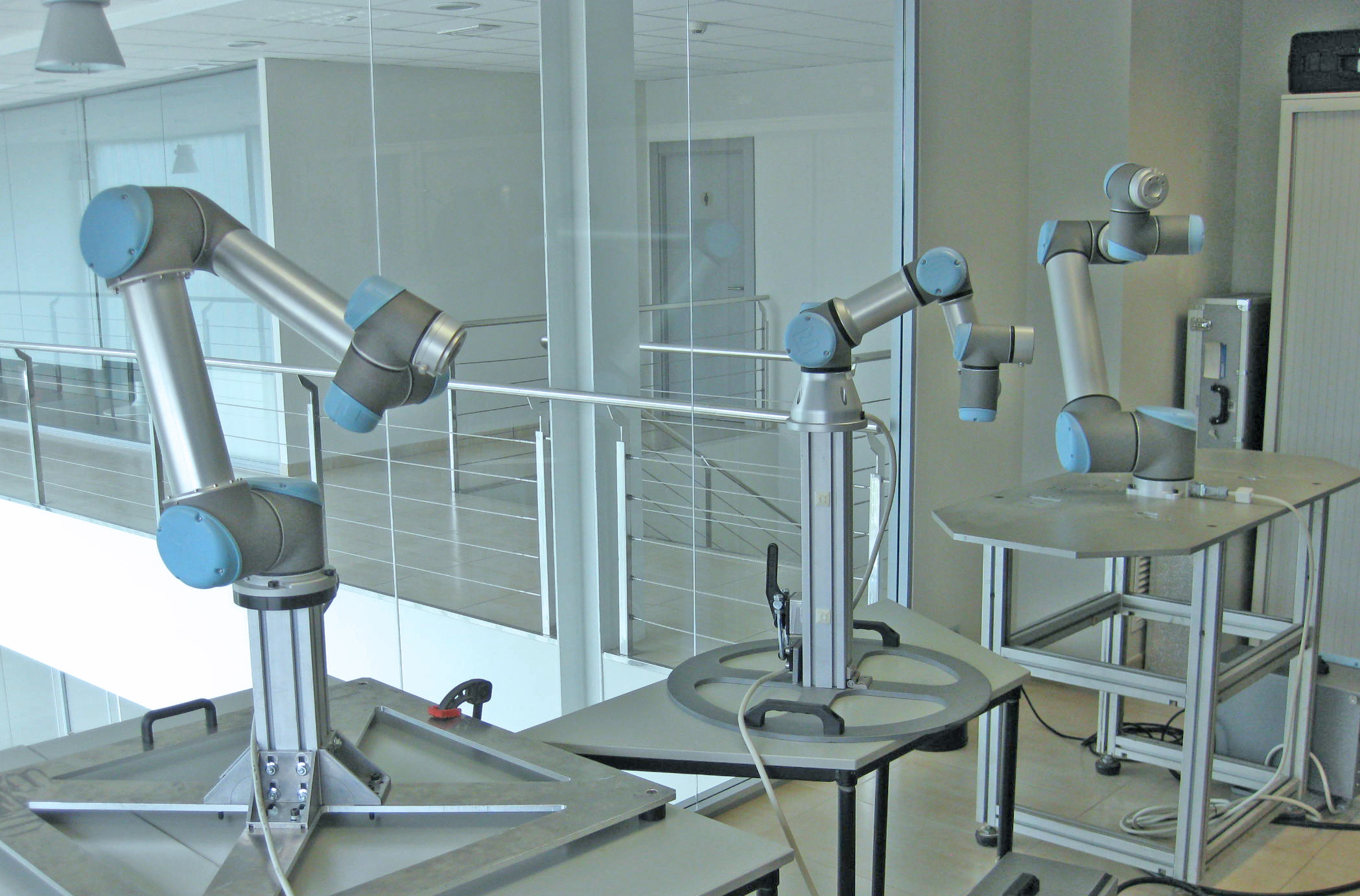 Universal Robots organiza jornadas formativas en Iruña Tecnologías presentando el nuevo UR3